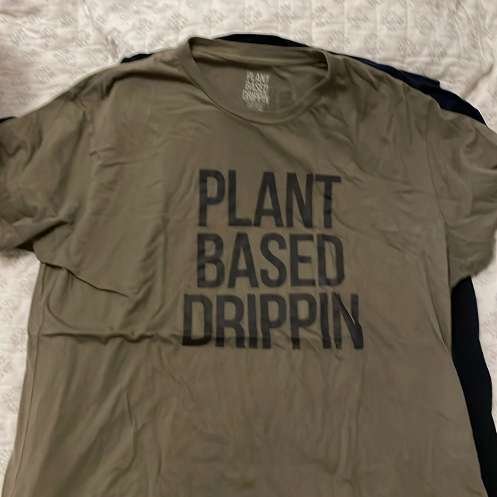 3 Vegan themed men’s tshirt XL